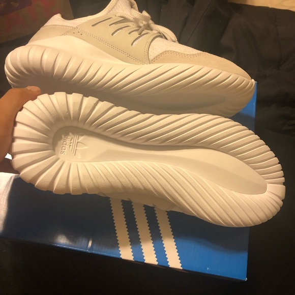 Adidas tubular - Picture 4 of 7